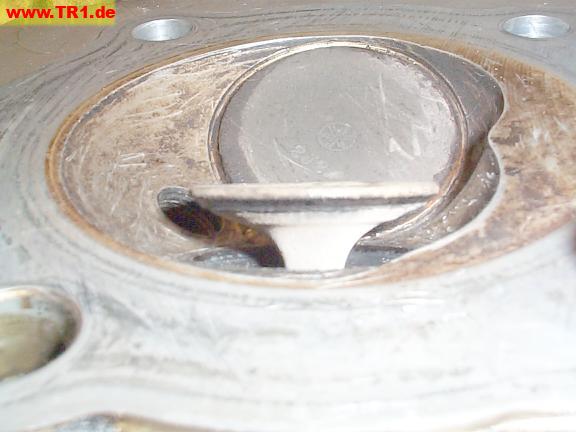 exhaust valve, open