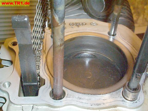 front cyl mating surface