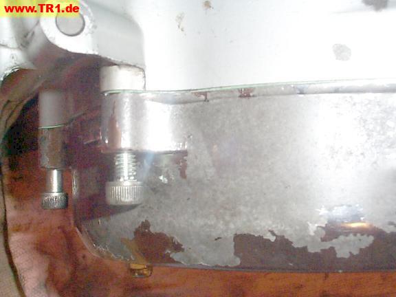 right side cover bolts